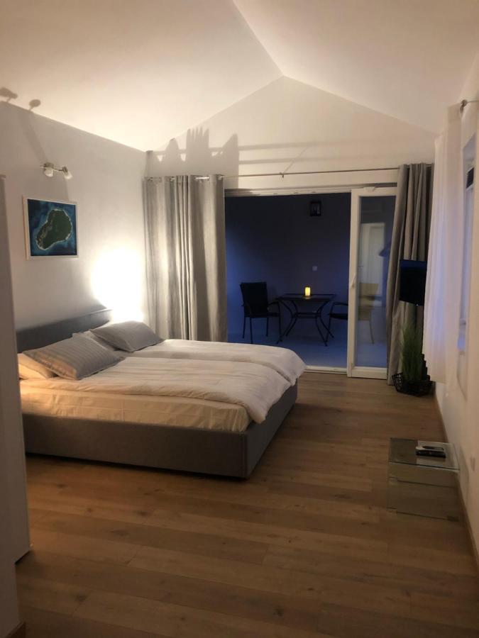 Korkyra Fit Suites -Free Gym Корчула Экстерьер фото
